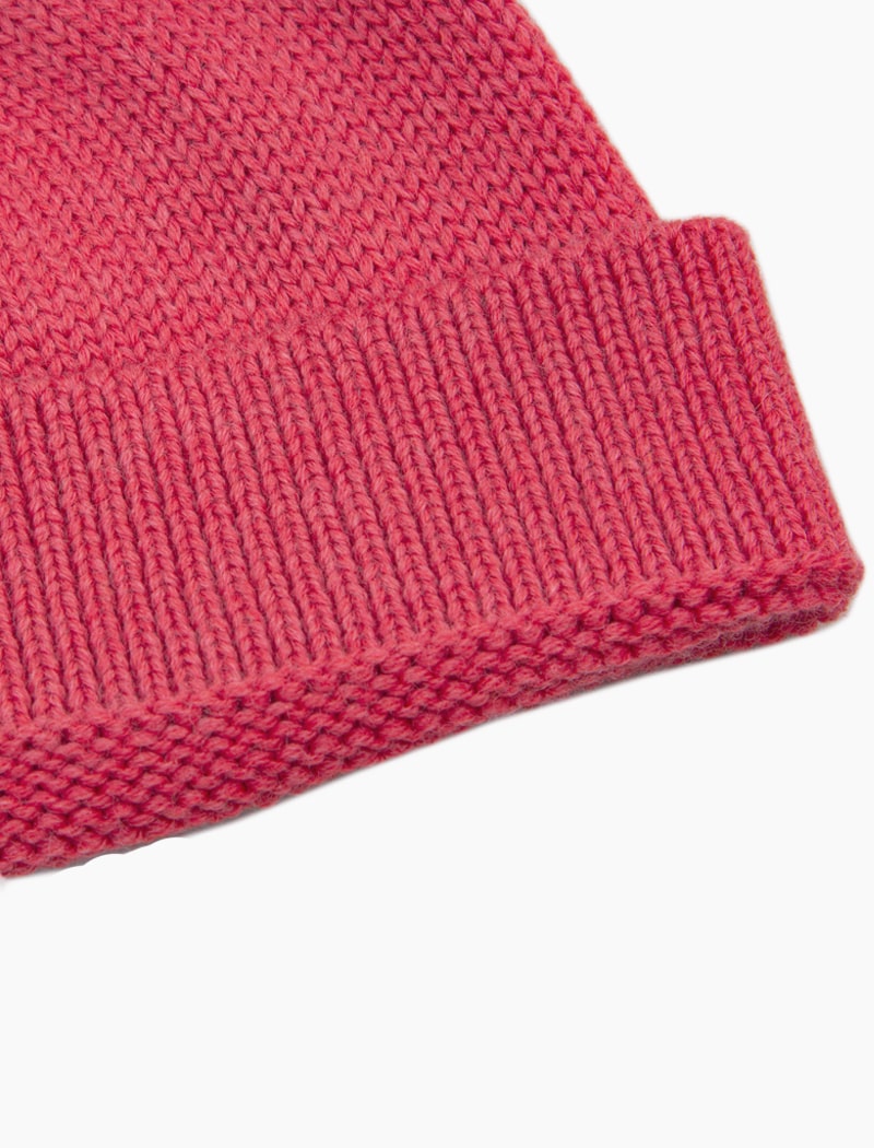 Knitted beanie made of cashmere in the shade Ice White – Furnari®